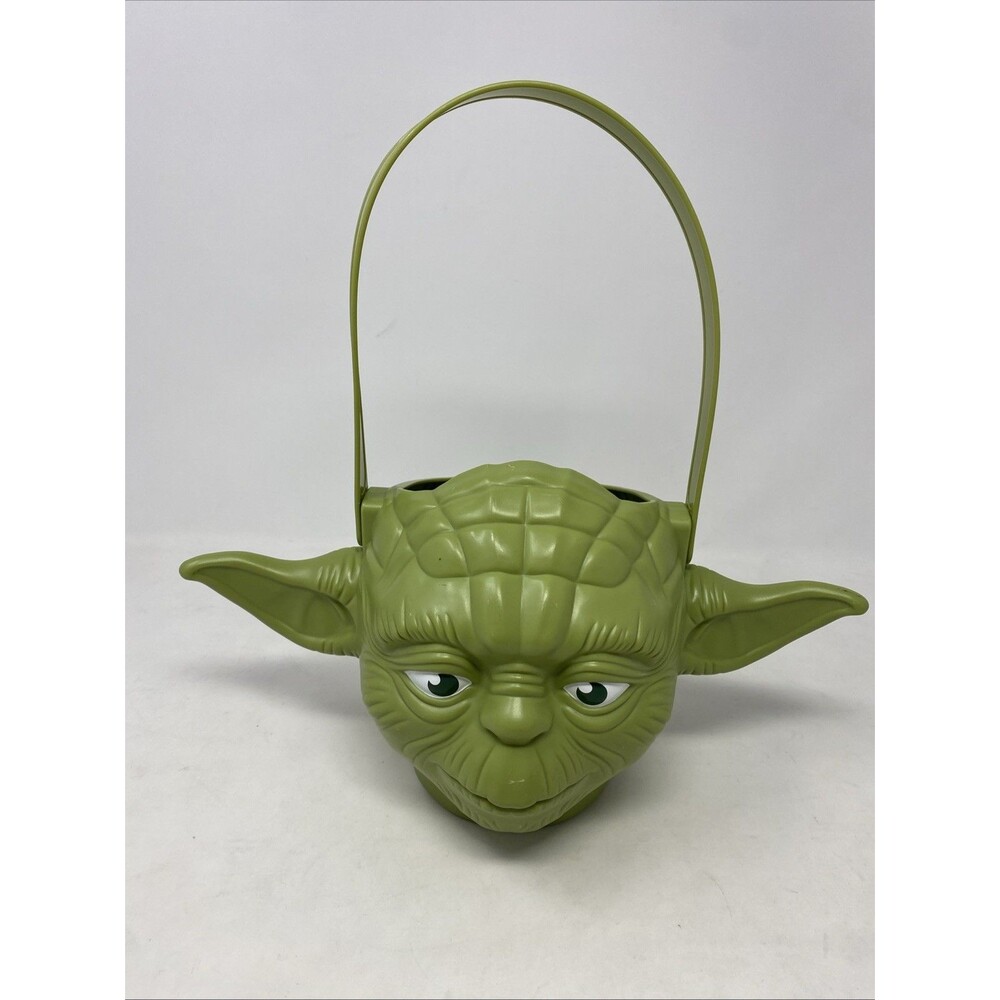 Star Wars YODA green Halloween trick treat candy bucket pail / Easter Basket PTI